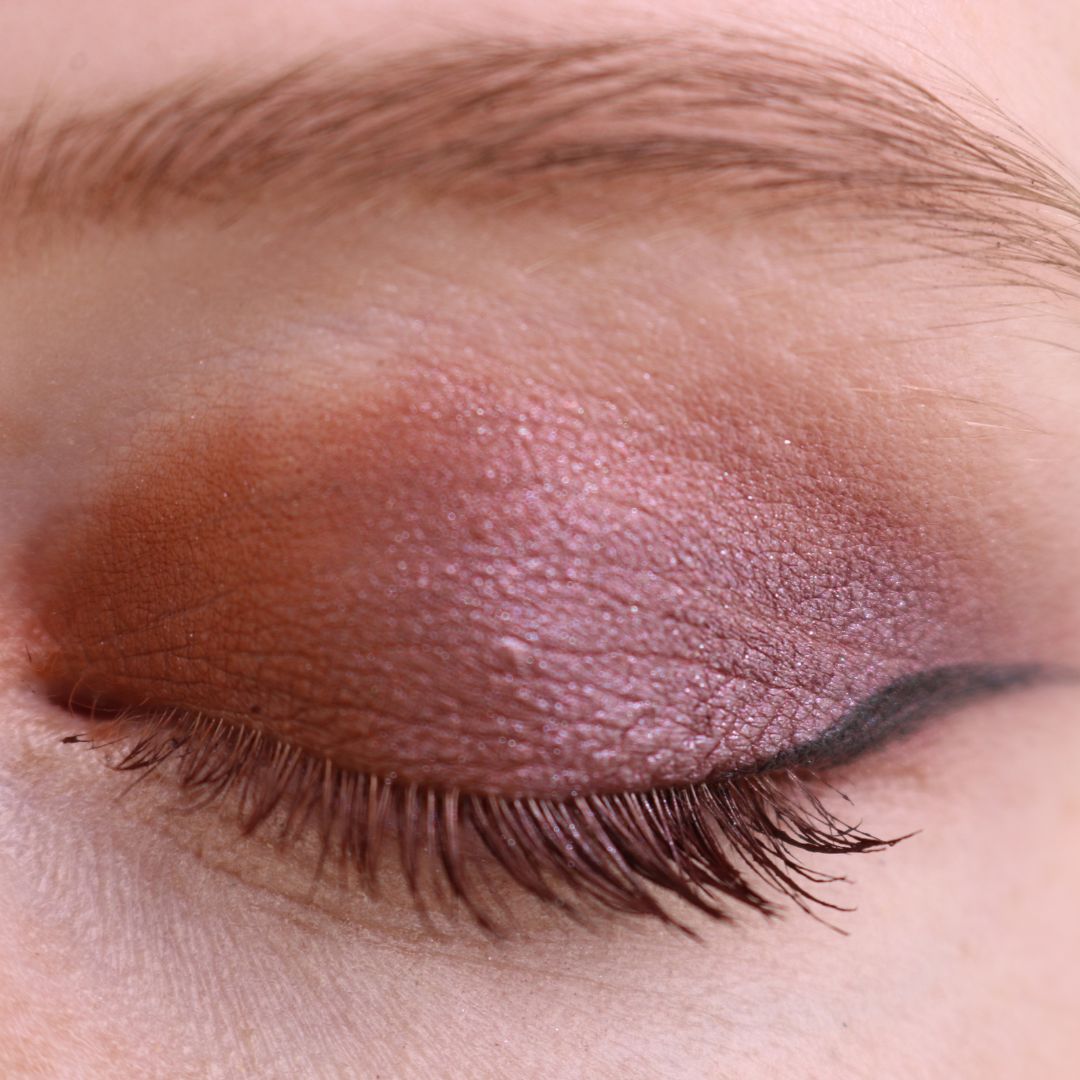 Oogschaduw_Matte_Chestnut_en_Royal_Plum_2